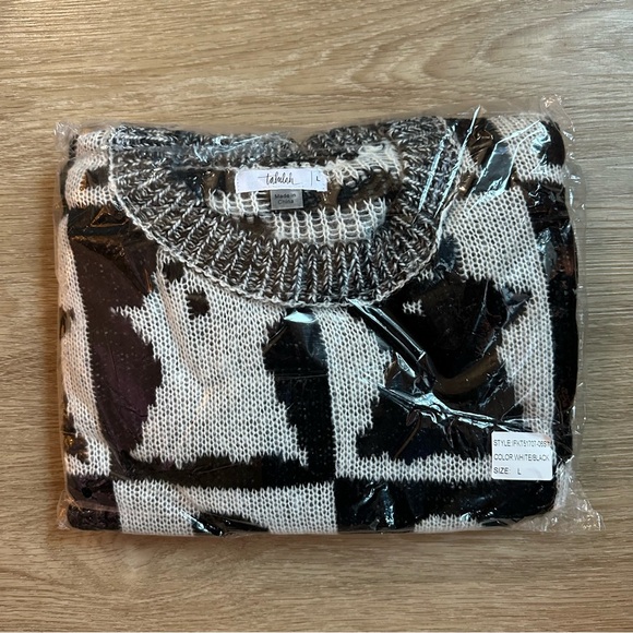 Oversized Checkered Ghost Sweater - Picture 2 of 2